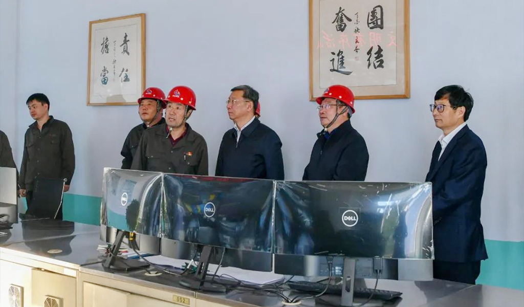 济南市副市长孙斌到泰山钢铁集团调研