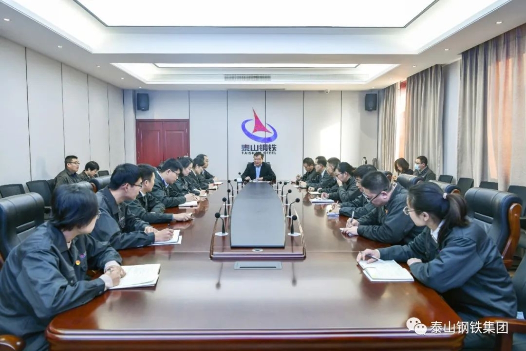 欧宝app登录入口-欧宝(中国)热土 青春无悔——泰山钢铁集团党委书记、董事长王永胜出席大学生、青年骨干座谈会