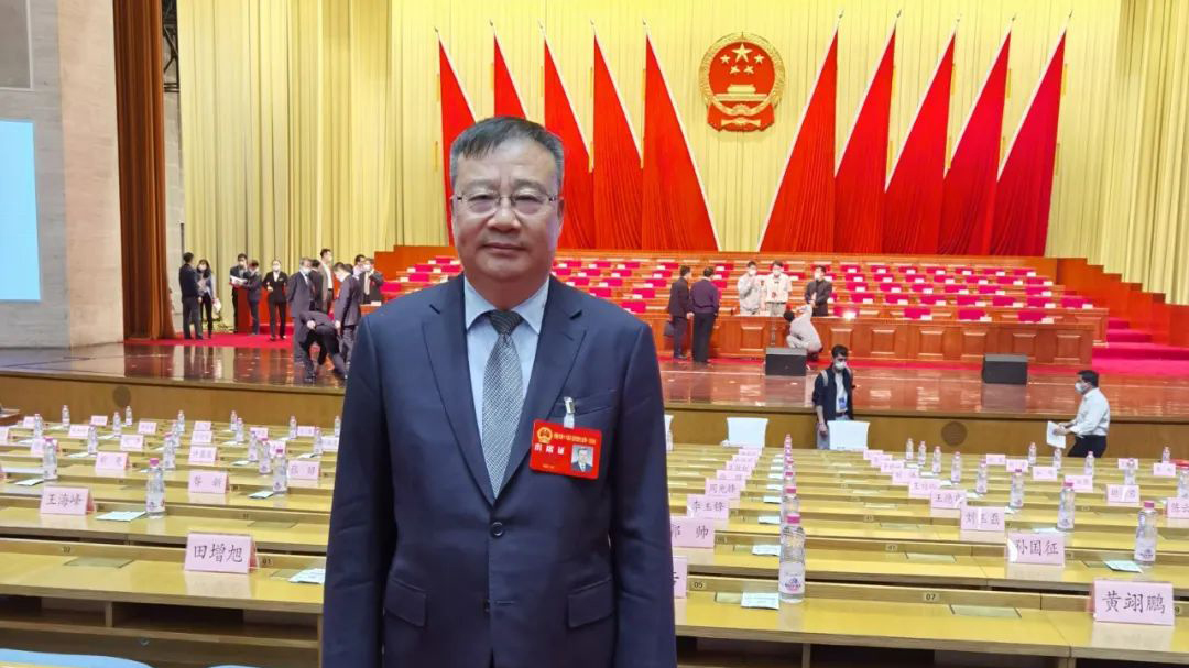 泰山钢铁集团王永胜董事长再次当选济南市人大常委